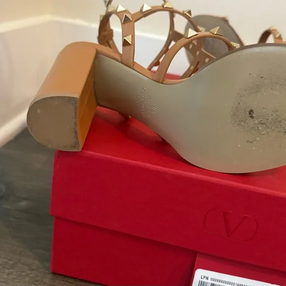 Valentino Garavani Tan Studded Sandals - Picture 5 of 12